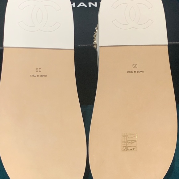 SOLD-Chanel Sandals Size 39 - Picture 6 of 6